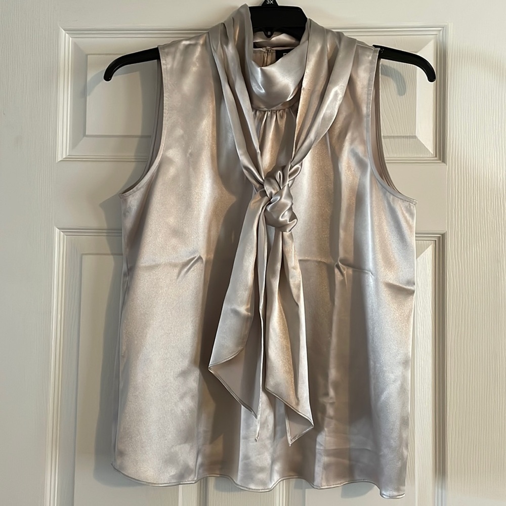 *NWOT*  DKNY Sleeveless Blouse